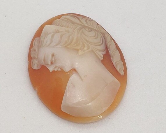 アンティークの台座なし彫刻カメオ貝殻女性肖像画 - Etsy 日本