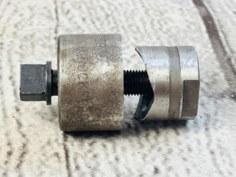 Vintage Greenlee Punch Set Radio Chassis 1-1/16” FSN GM 5110-180-0915 1959 image 3