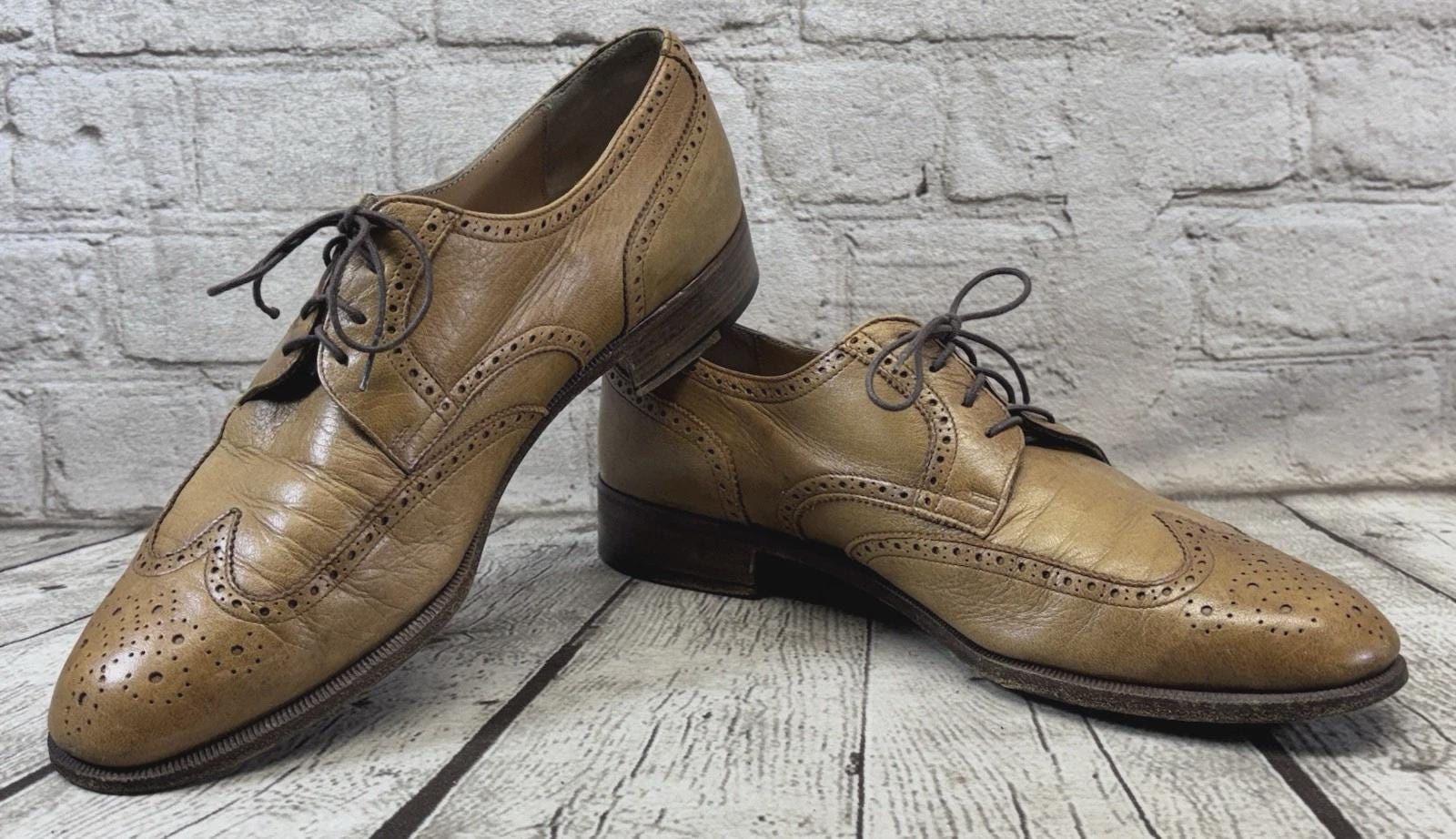 Vintage Salvatore Ferragamo Wingtip Oxfords, 8.5D Tan  display picture 3