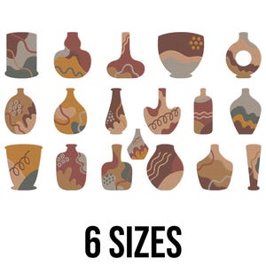 Könnte beinhalten: Eine Sammlung von sechzehn abstrakten Vasen in verschiedenen Formen und Größen, mit Erdtönen in Braun, Orange und Beige. Die Vasen haben einzigartige Muster und Texturen. Der Text "6 SIZES" ist darunter zu sehen.