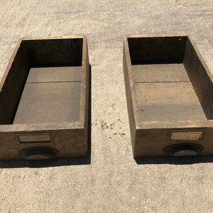 Antique vintage 2 pièces de tiroir de bureau en queue d’aronde en bois ou étagères uniquement.  Tiroirs de quincaillerie.