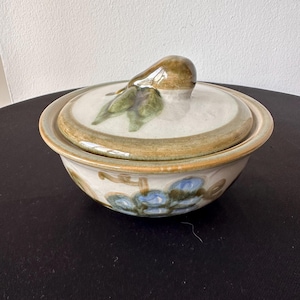 Vintage USA Studio Pottery Lidded Casserole Bowl Grapes Rustic Stoneware