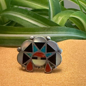Old Harvey Era Vintage Zuni Inlay Sunface Ring Size 6 Sterling Silver & Turquoise Coral Mother of Pearl and Onyx Inlay Excellent Condition