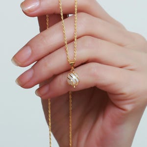 14K Gold Delicate Pearl Necklace, Minimalist Necklace