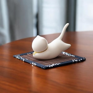 Ceramic Cat Incense Burner: Zen Aromatherapy Decor, Gift for Cat Lover