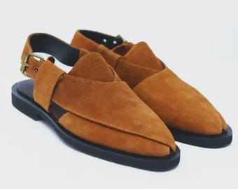 Handgefertigter brauner Wildleder Peschaari Chappal für Männer, traditionelle pakistanische Sandalen, Leder Norozi Schuhe, Hochzeit Bräutigam Schuhe, lässige ethnische