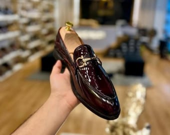 Mocasines burdeos hechos a mano para hombre / Zapatos de vestir de piel con ribetes exóticos / Calzado formal sin cordones