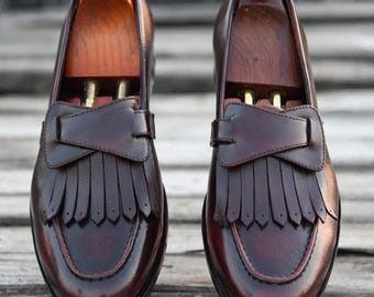 Handmade Leather Tassel Loafers: Men's Classic Slip-On Dress Shoes