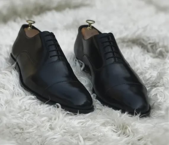 Italian Handmade black Leather whole cut oxford shoes: Men's Luxury Lace up dress shoes