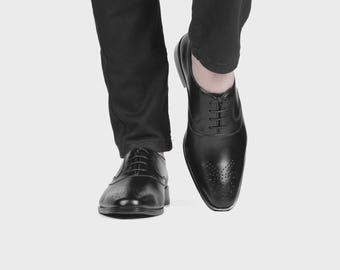 Zapatos Oxford negros de piel de becerro alta para hombre, hechos a mano, con puntera, nuevos.