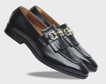 Handgefertigte Kiltie Loafers aus schwarzem Leder | Luxus Fringe Slip-On Herrenkleid Schuhe