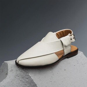Sandalias Peshawari Chappal de cuero blanco hechas a mano: calzado a medida para hombre imagen 4