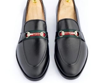 Handgefertigte schwarze Leder Horse Bit Loafers: Herren Mokassins