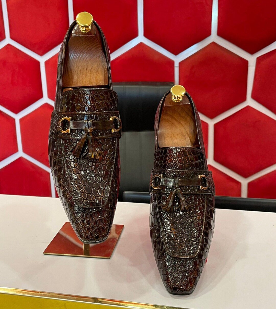 Men\'s Brown Croc-Embossed Tassel Loafers Paul Parkman Brown Crocodile Embossed Calfskin Tassel Loafer  main image 3