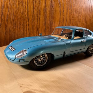 Jaguar E-Type – 1:18 Scale Diecast Model (Metallic Blue, Used, No Box)