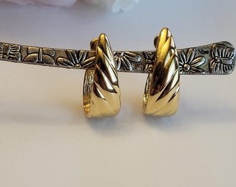 Vintage Stud Earrings Signed Monet Curled Half Hoop Ribbed Thick Textured Goldplated Post Pierce Timeless Elegant Costume Jewelry Gift 1"