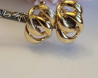 Vintage Earrings Signed Napier Oval Link Braided Brushed Smooth Textured Retro Chunky Clip-On Goldplated Costume Jewelry Gift 1"