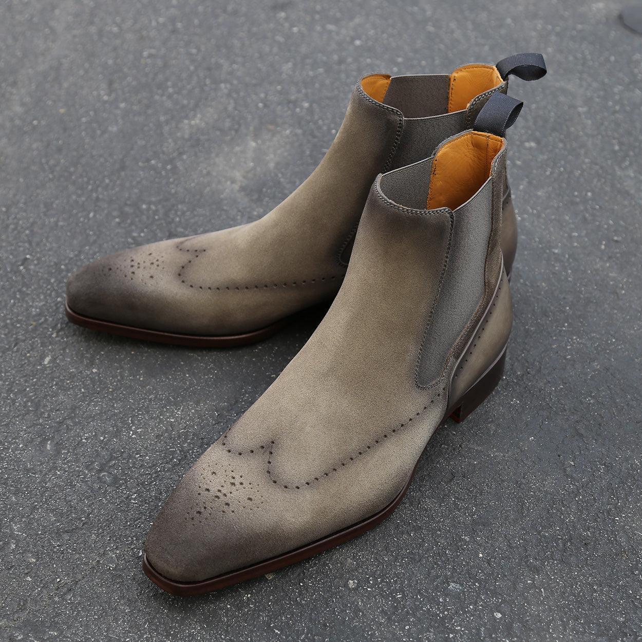 Born Shane Chukka Boots in Taupe Suede Taupe Boots Selsie Boots Dune Taupe Boots Dune Selsie Boots  main image 4