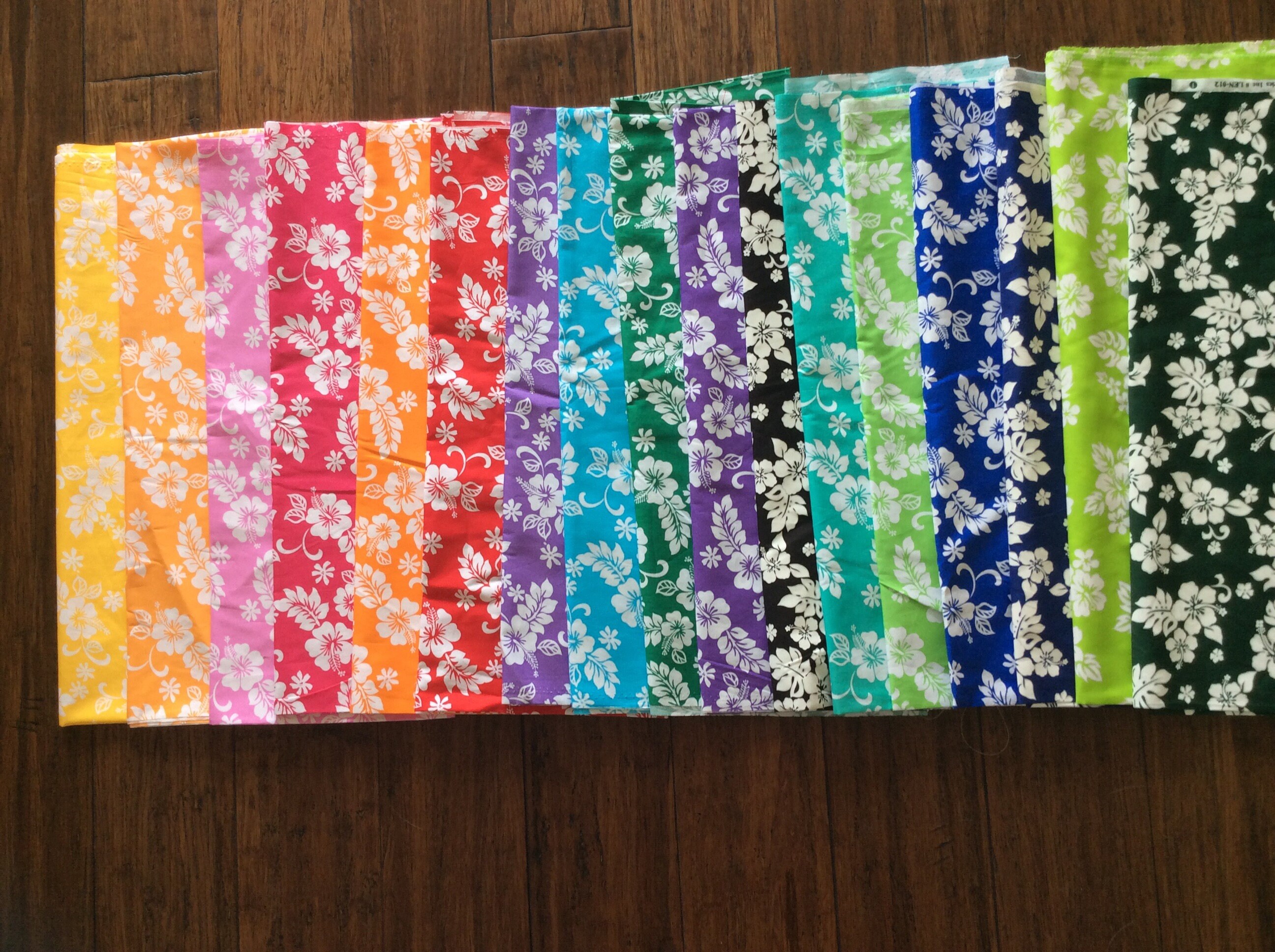 1点物⭕️お安く!◎Custom hawaiian fabric◎NR2◎9.7 Fun Local Hawaiian Print Fabric 100% Cotton Sold by the Yard