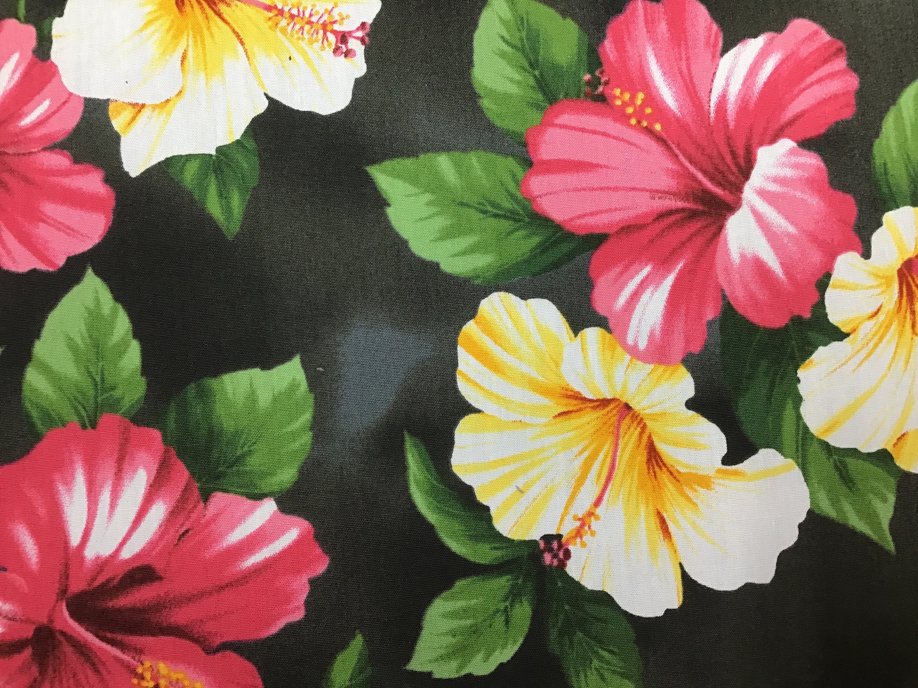 Hawaiian Floral Print Bermudas main image 1