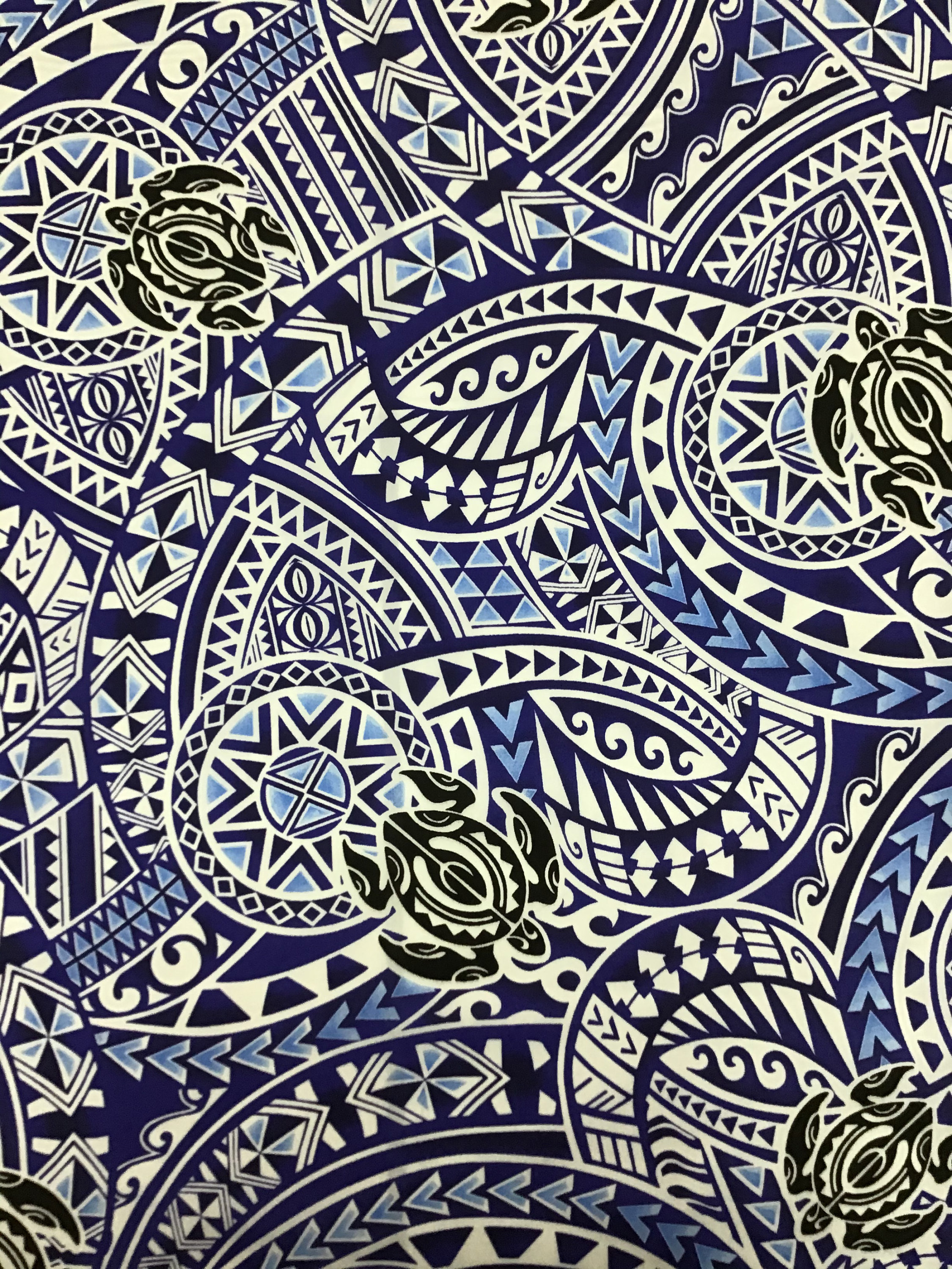 1点物⭕️お安く!◎Custom hawaiian fabric◎AR◎10 Royal Blue Honu Tribal Hawaiian Print in Poly-cotton