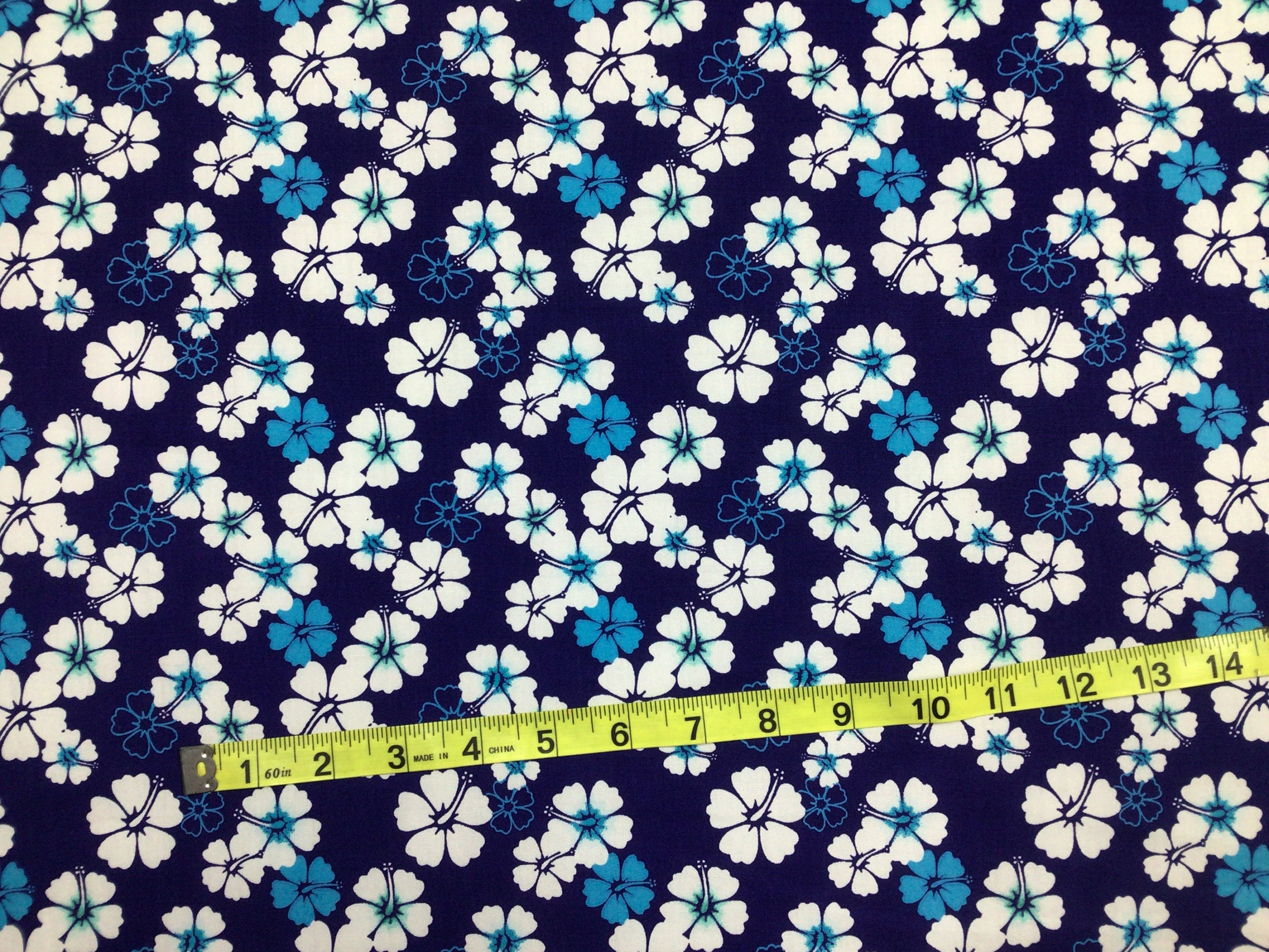 1点物⭕️お安く!◎Custom hawaiian fabric◎NR2◎9.7 Fun Local Hawaiian Print Fabric 100% Cotton Sold by the Yard