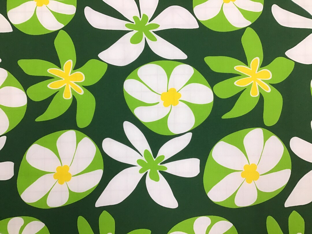 1点物⭕️お安く!◎Custom hawaiian fabric◎NR2◎9.7 SALE Yellow Hawaiian Print Fabric Poly-cotton (yardage