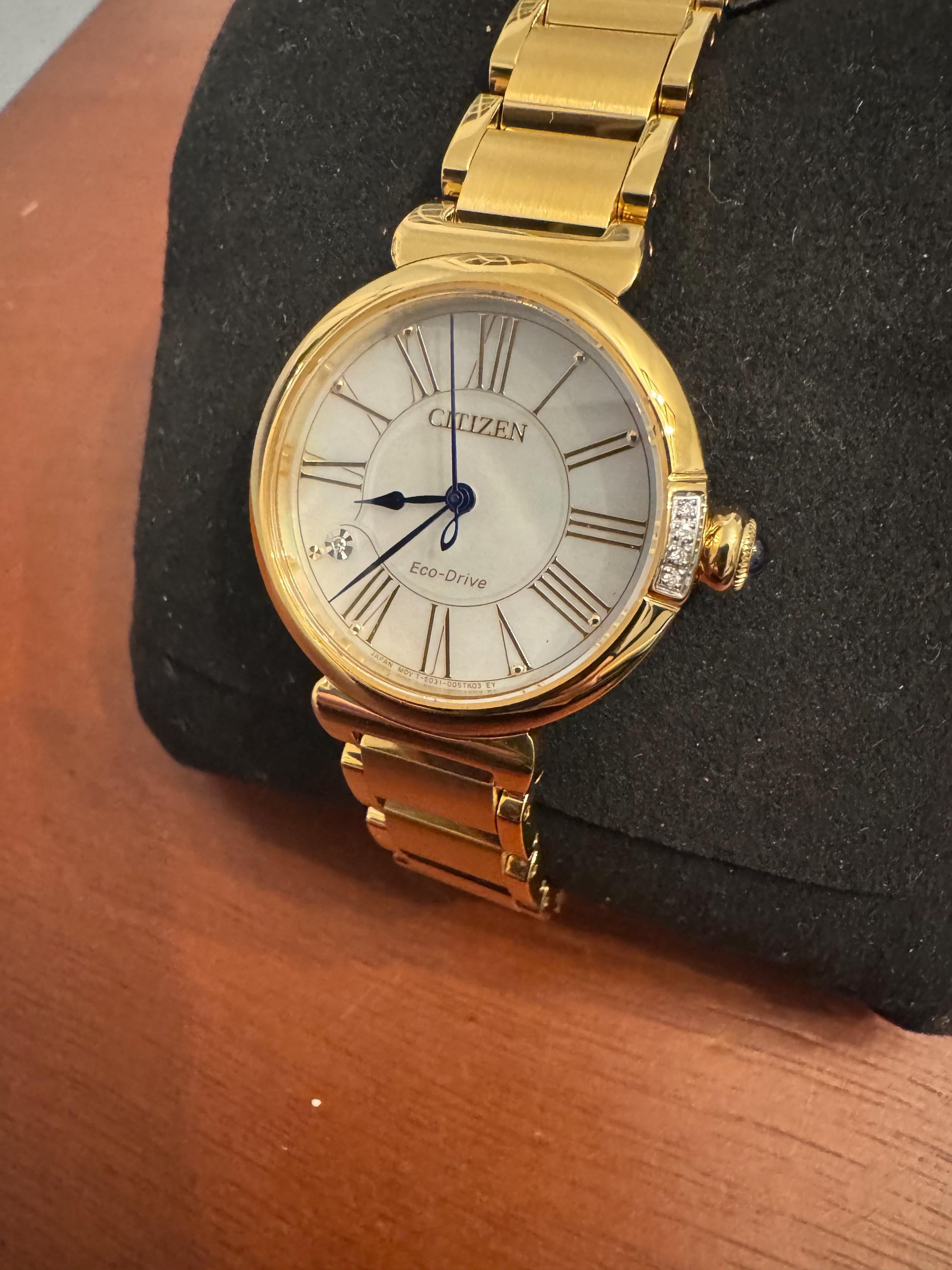 Citizen Eco-Drive Womens Watch 26mm MOP Dial Gold Tone Diamond Accent Bezel Citizen Eco-Drive Diamond Accent Gold-Tone Mother-of-Pearl  main image 3