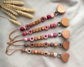 Attache-suce personnalisée : coeur en bois, cadeau floral pour baby shower