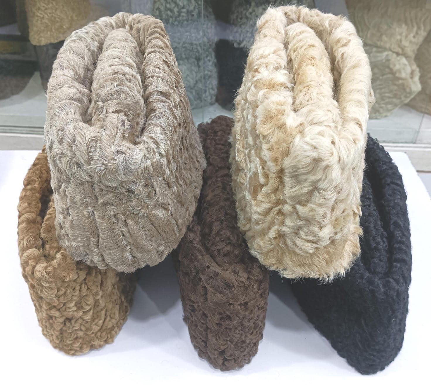 Cappello Karakul Persiano In Pelle Di Agnello, Unisex Per Uomo E Donna, Taglie S-XXL, Caldo E Elegante Per L'Inverno