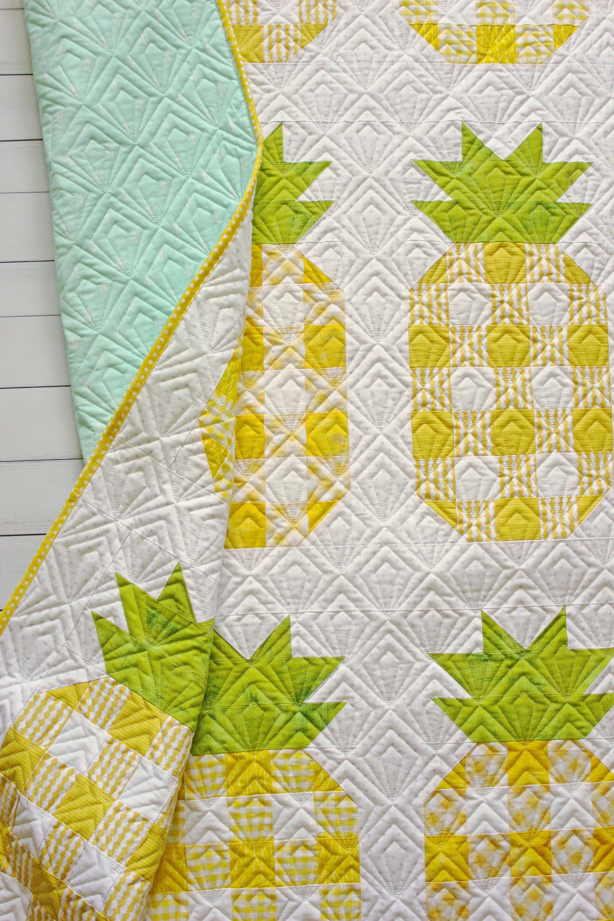Plaid Pineapples PDF Quilt Pattern || Farmhouse Quilt Pattern || Easy ...
