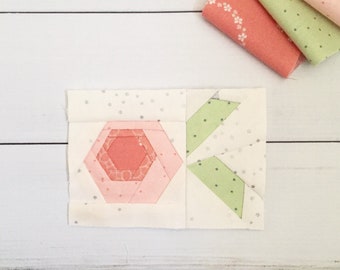 Hexie Flower Foundation Paper Piecing (FPP) quilt block pattern || Easy Modern Quilt Pattern