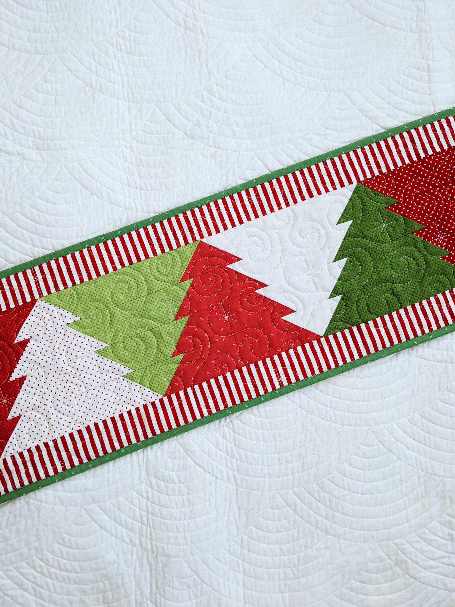 Merry Little Trees Quilt and Table Runner Pattern Bundle || Digital ...
