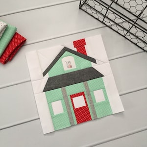 Farmhouse Foundation Paper Piecing FPP Quilt Block Pattern || Modern house quilt block || Santa&#39;s Workshop || Haunted Halloween House