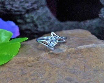 Modernist Sterling Silver Solitaire Ring, Large Round CZ, Size 9