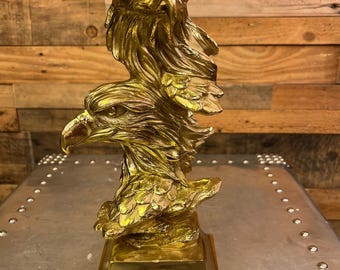 真鍮製の鷲の像、手作りのフクロウの置物、アンティーク真鍮彫刻、翼を