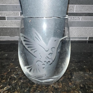 Hummingbird Wine Glass