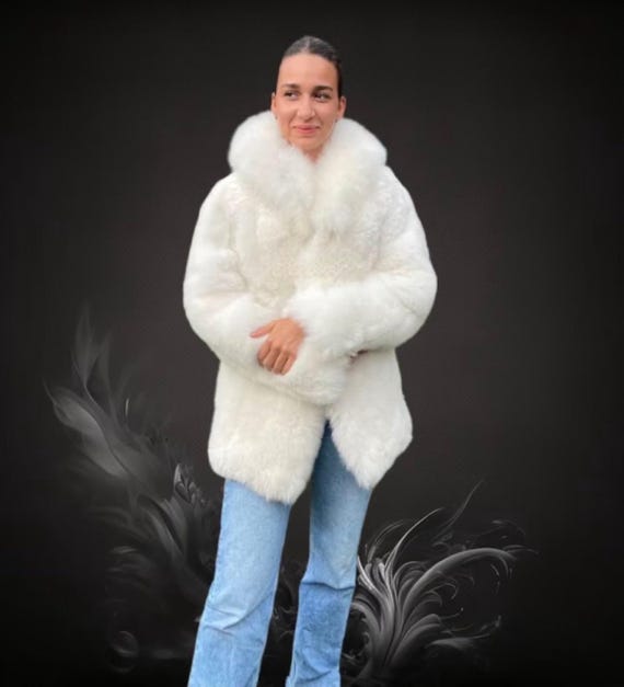 Genuine Baby Alpaca Fur Coat – Soft & Luxurious Real Alpaca Fur