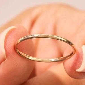 Solid 14k Gold 1mm Thin Wedding Band , Minimalist Wedding Ring for Women , Thin Stacking Ring Hers , Dainty Simple Plain ring, gold ring