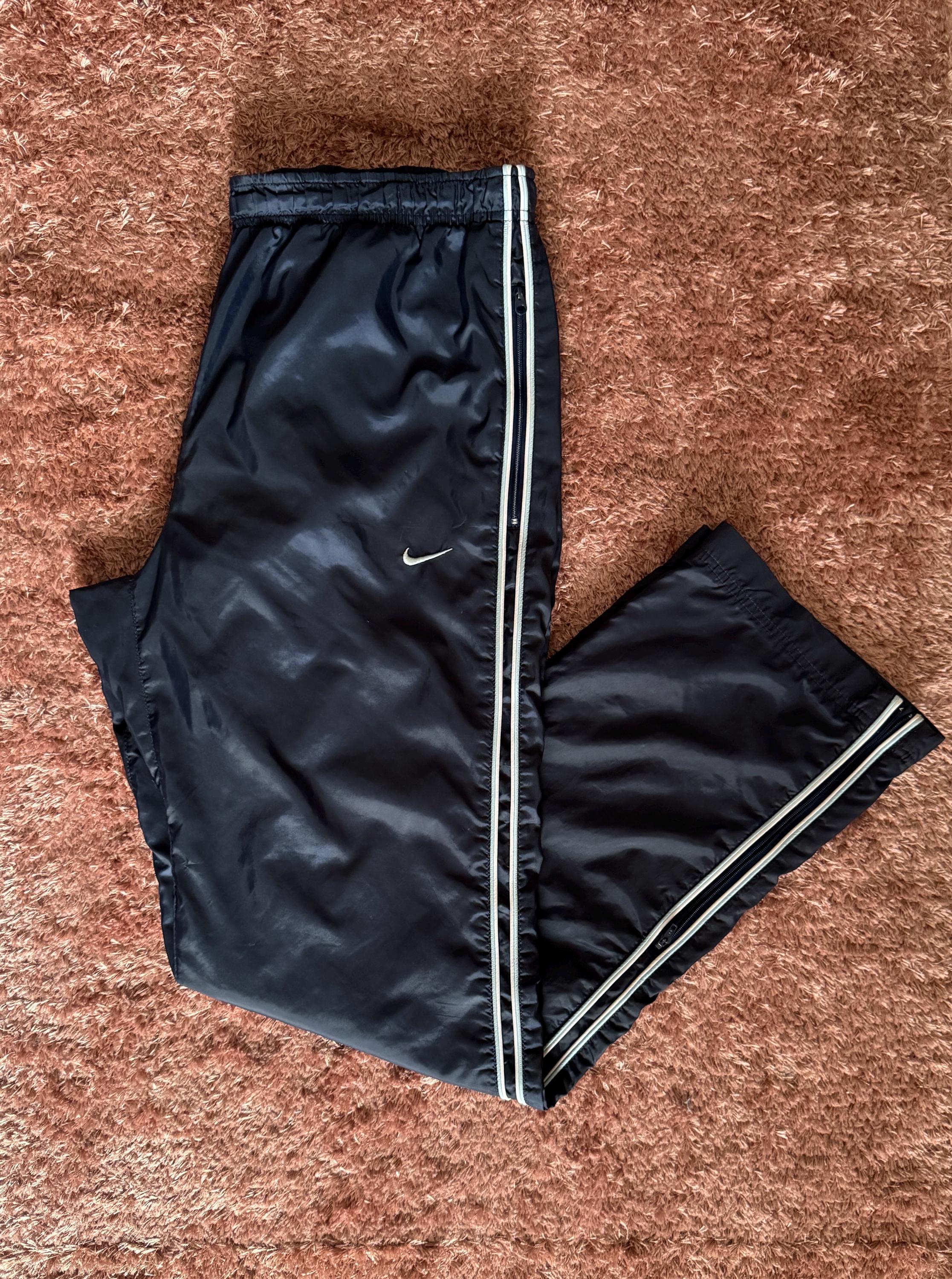 women's nike gym vintage lightweight capris