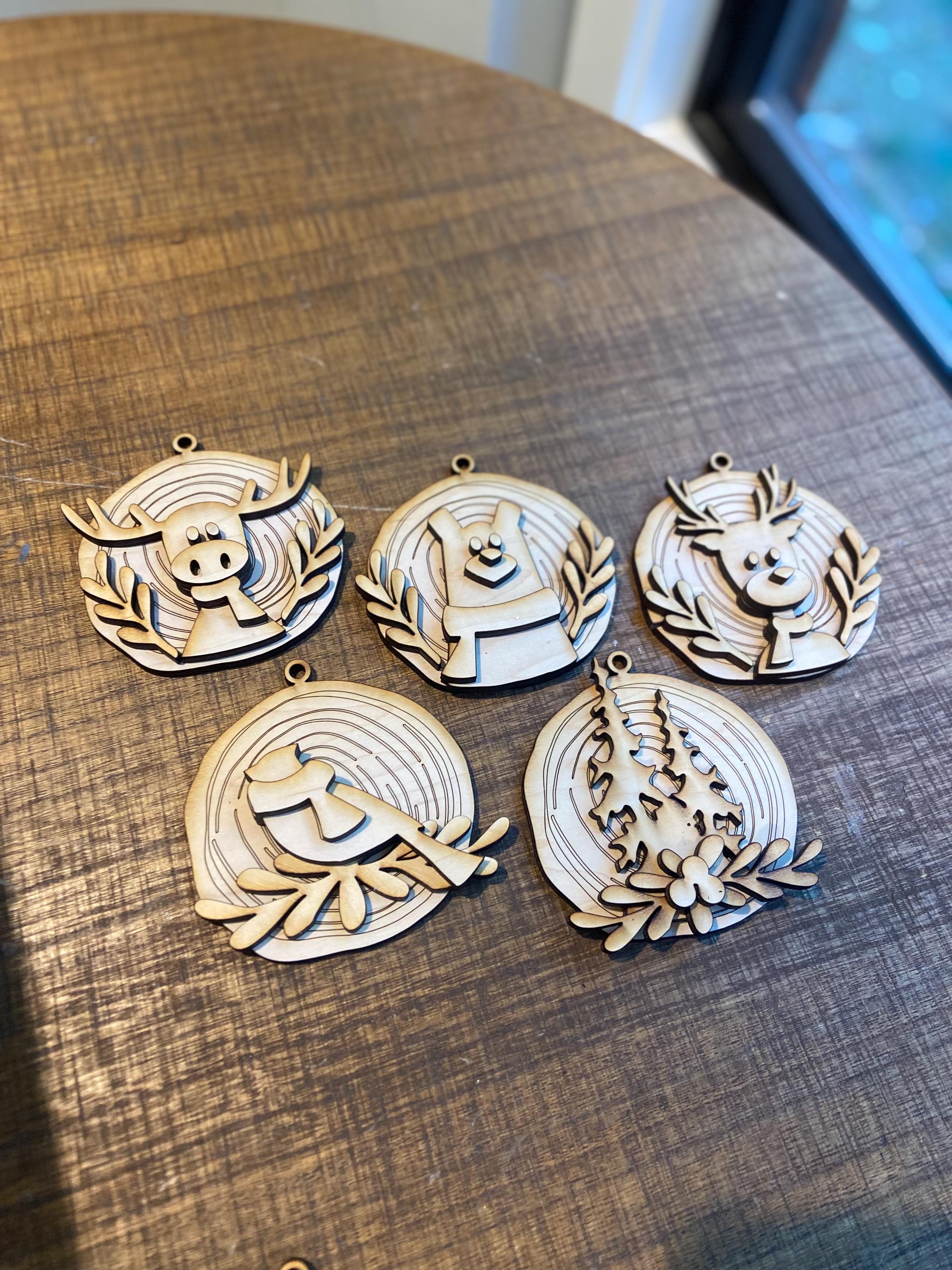 Christmas Digital File - Faux Wood Slice Woodland Animal Cardinal