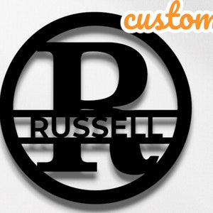 Placa de metal com monograma personalizado, placa de nome de família personalizada, arte de parede de metal com letras divididas, cabide de porta de metal, presente de casamento para casais