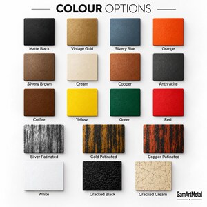 Puede incluir: Una cuadr&iacute;cula de diecisiete muestras de color rectangulares etiquetadas como COLOUR OPTIONS y GamArtMetal. Los colores incluyen negro mate, oro vintage, azul plateado, naranja, marr&oacute;n plateado, crema, cobre, antracita, caf&eacute;, amarillo, verde, rojo, plata patinada, oro patinado, cobre patinado, blanco, negro agrietado y crema agrietada.