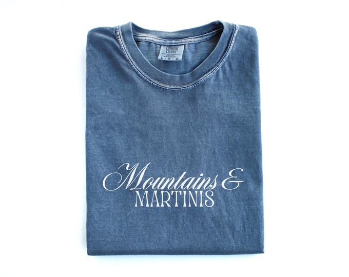Martini Ski Club T-Shirt, Mountain Bachelorette, Gift for Ski Enthusiasts, Ski / Snowboard Bride,  Western Girls Trip, Winter Group Trip
