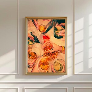 女の子のディナードリンク フライドポテト、女性の手 乾杯 ウォールアート、レトロなバーカートプリント、乾杯プリント、カクテル乾杯、バーカートポスタープリント