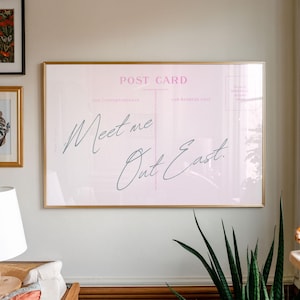 Póster de postal de playa vintage, impresión "Meet Me Out East", arte mural de los Hamptons, impresión de Montauk, impresión horizontal de moda, estética de apartamento retro