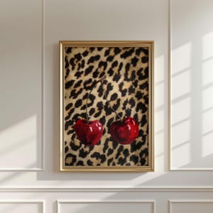 Cheetah Print Cherry Poster, Wystrój mieszkania Y2K, Maksymalny plakat z nadrukiem lamparta, Plakat z gepardem, Wystrój akademika, Trendi, Mon cheri