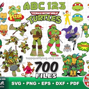 Könnte beinhalten: Eine digitale Sammlung von Teenage Mutant Ninja Turtles Grafikillustrationen mit Charakteren, Masken und Logos. Enthält Textelemente wie ABC 123, Pizza Time und Cowabunga. Das Set umfasst 700 Dateien in den Formaten SVG, PNG, EPS, DXF und PDF.