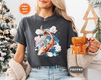 Comfort Colors® Koi Fish Aesthetic Shirt Japanese Street Wear Japanese shirt Vintage Crewneck Luck Shirt Aesthetic Clothing Art Japanese Art