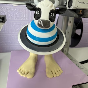 Vaca Saturno Saturnita Toy Funny gift cow Figure Viral TikTok Trend Collectible Desktop Gift for Meme Lovers Gen Z gift Italian Brainrot
